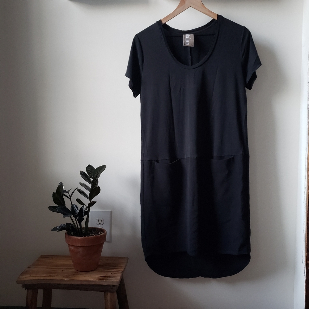 Dolan black silk dress with pockets